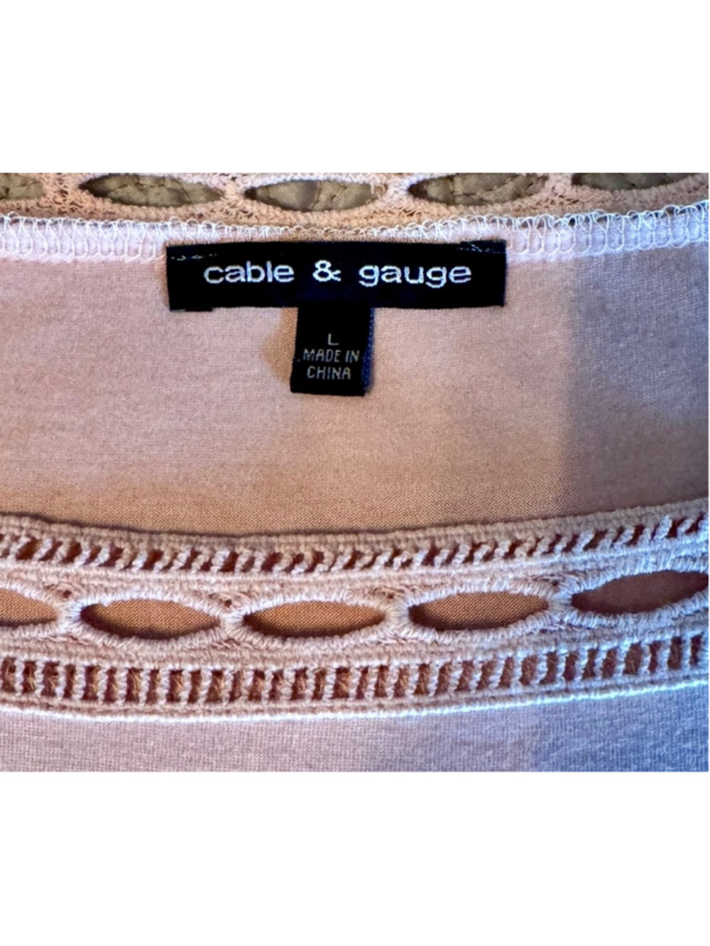 Women's Cable & Gauge Blouse Size L Pink Crochet Neck Tie Sleeve Top - Picture 7 of 8